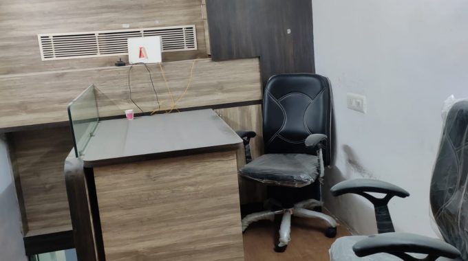 Commercial Office on Lease in Kandivali