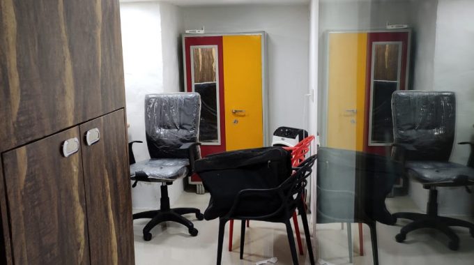 Small Office for sale in Kandivali West