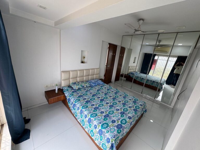 Ready 1 BHK Flat in Gorai 3 Borivali West with Furniture image 1