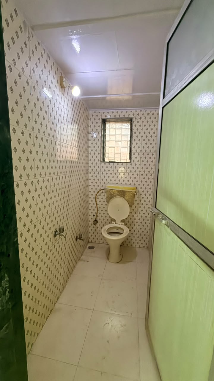 25 MTR Room on Rent image 1
