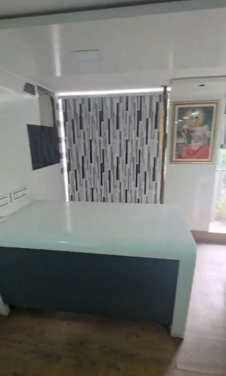 Spacious Furnished Office on Rent image 3
