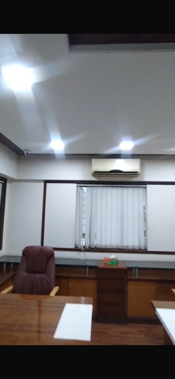 400 Sq Ft Furnished Office on Rent image 4