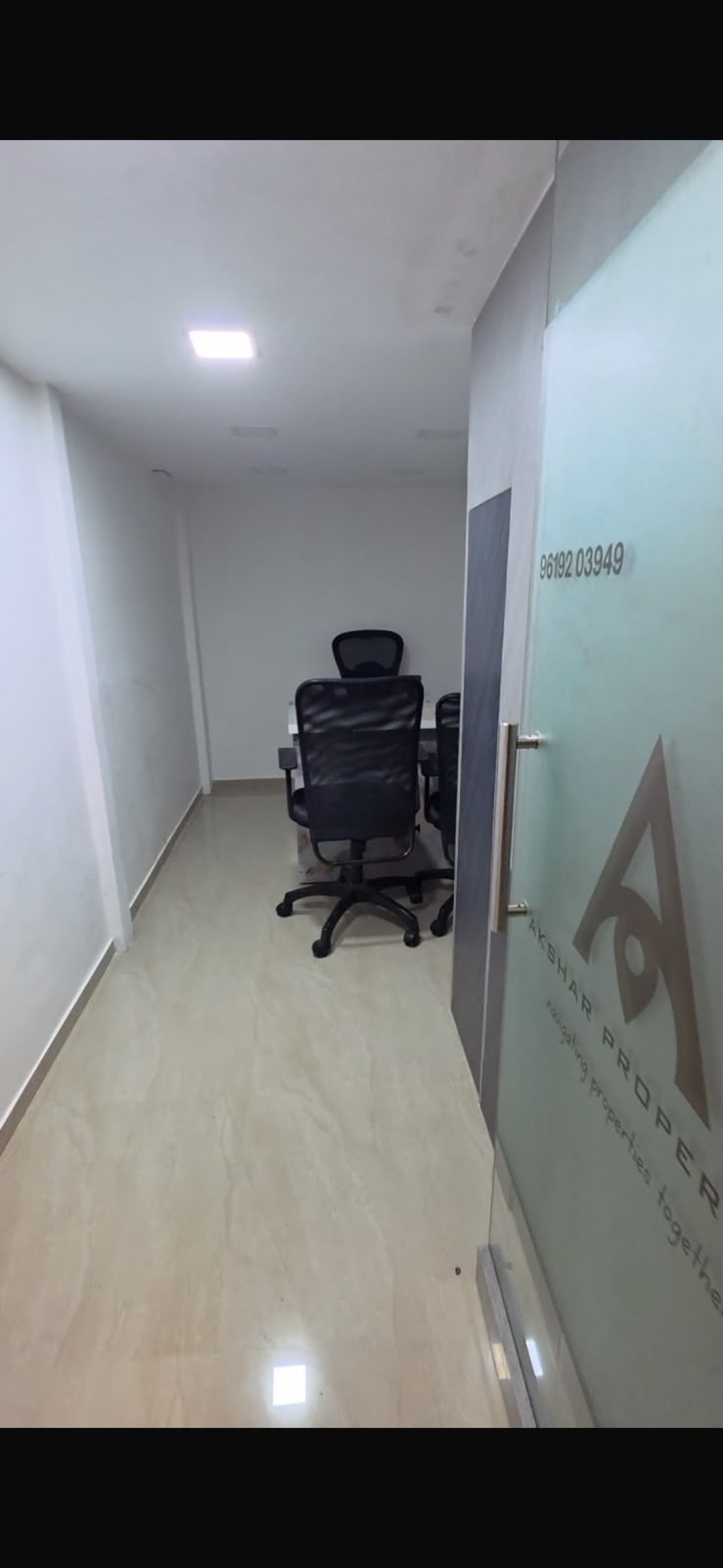 Commercial Office Space for Rent image 5